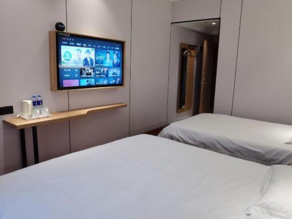 Greentree Inn Shanghai Hongqiao Hub Convention Center Jinghua Road Shell Hotel Exterior photo