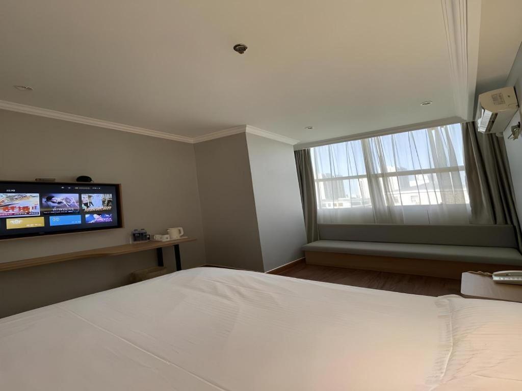 Greentree Inn Shanghai Hongqiao Hub Convention Center Jinghua Road Shell Hotel Exterior photo