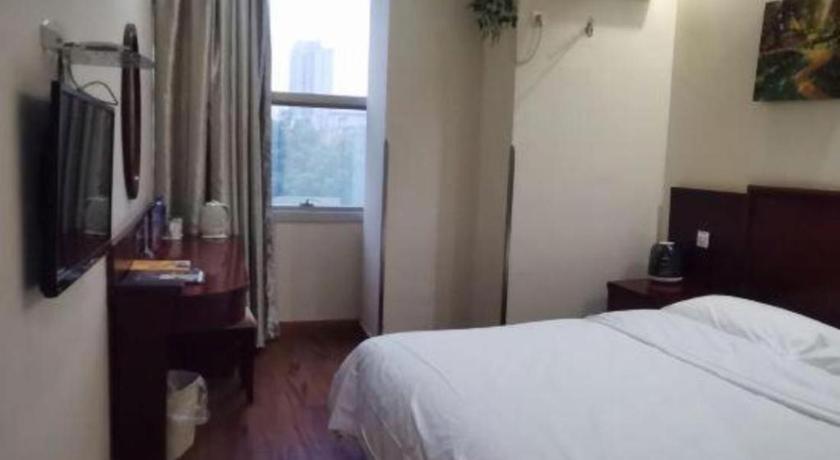 Greentree Inn Shanghai Hongqiao Hub Convention Center Jinghua Road Shell Hotel Exterior photo